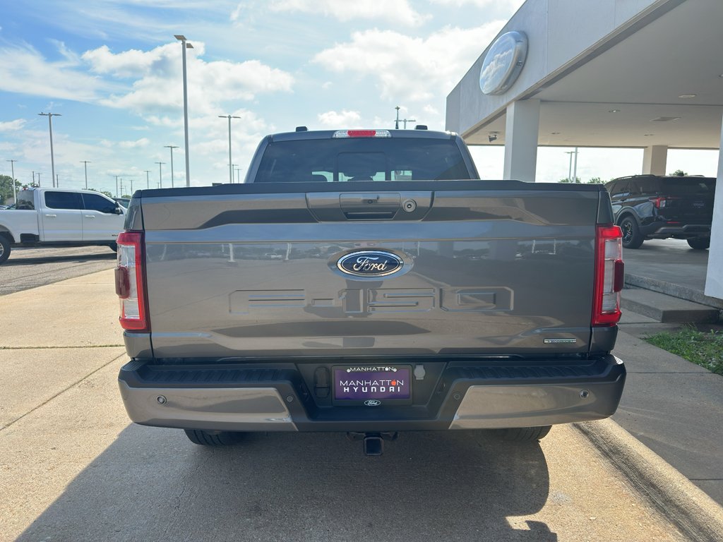Used 2023 Carbonized Gray Metallic Ford Lariat image 11