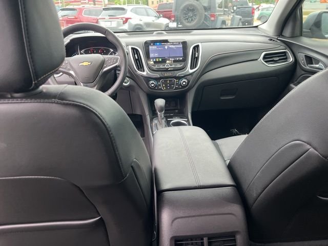 Used 2024 Gray Chevrolet Premier image 15