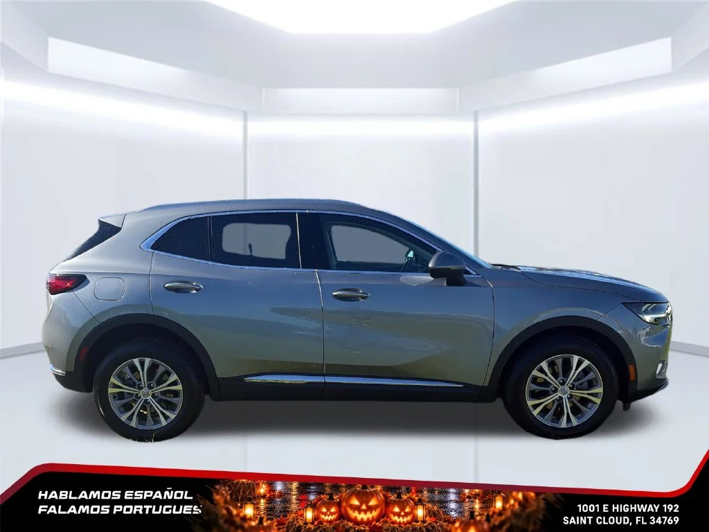 Used 2023 MOONSTONE GRAY METALLIC Buick Preferred image 6