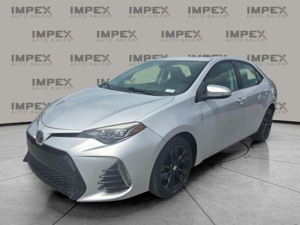 Used 2017 Silver Toyota SE image 1
