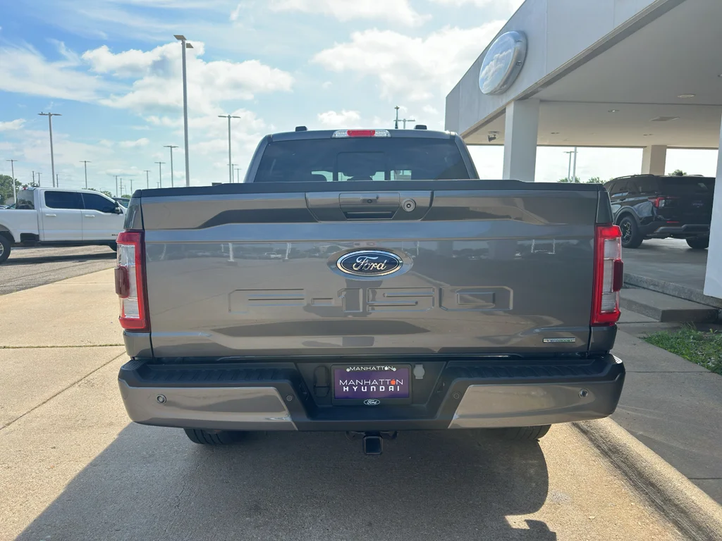 Used 2023 Carbonized Gray Metallic Ford Lariat image 11