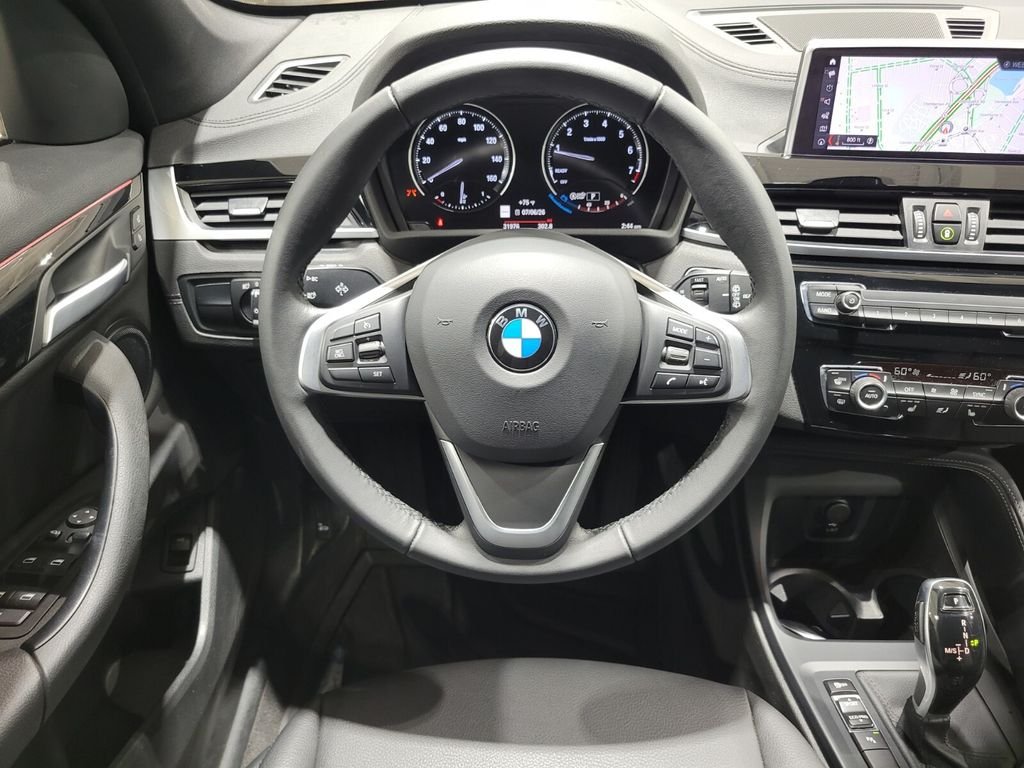 Used 2022 White BMW xDrive28i image 15