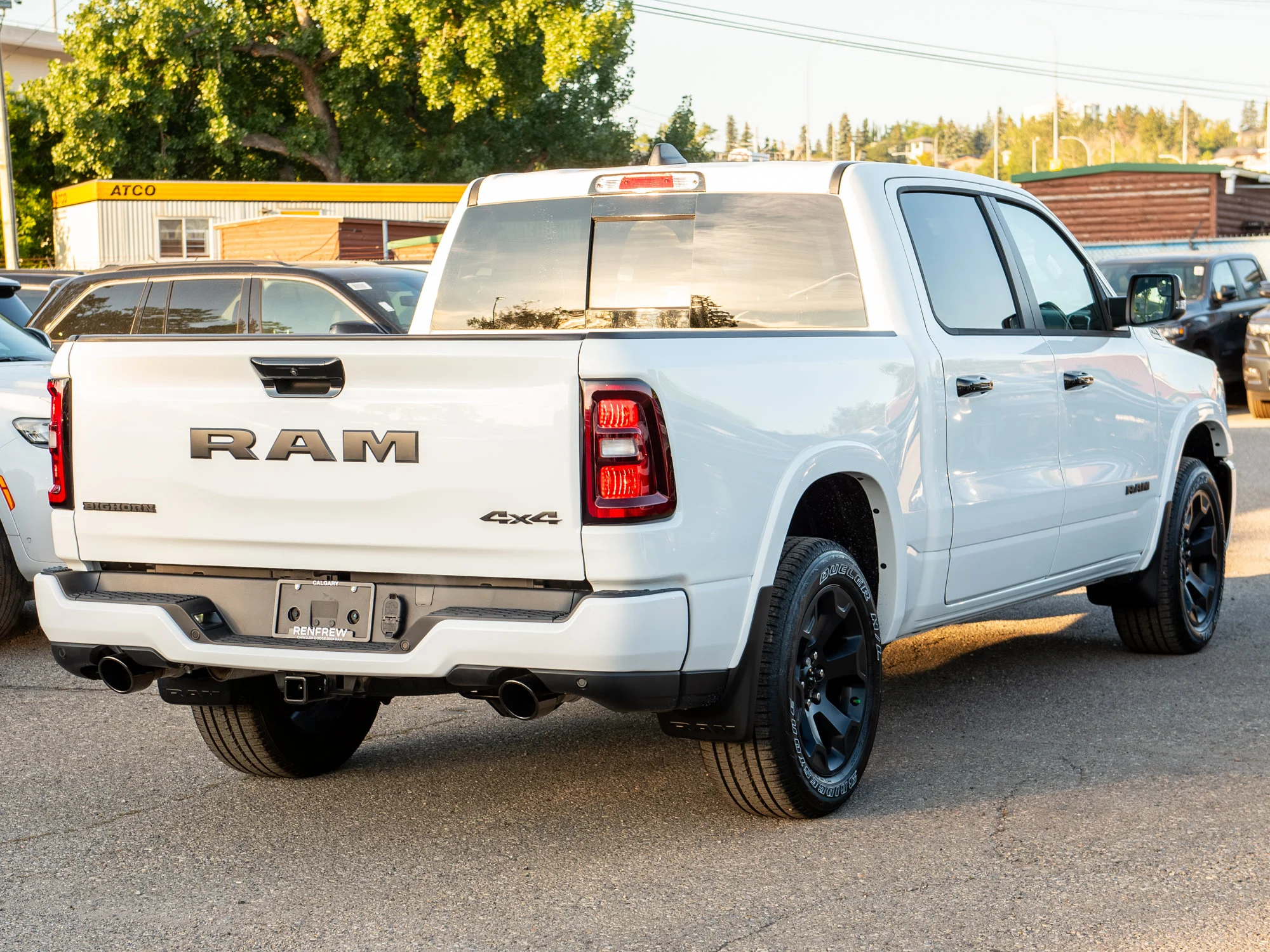 New 2026 White RAM Big Horn Night* Crew Cab 4x4, Heated Seats/Wheel, 3.92 Rear Axle Ratio image 6