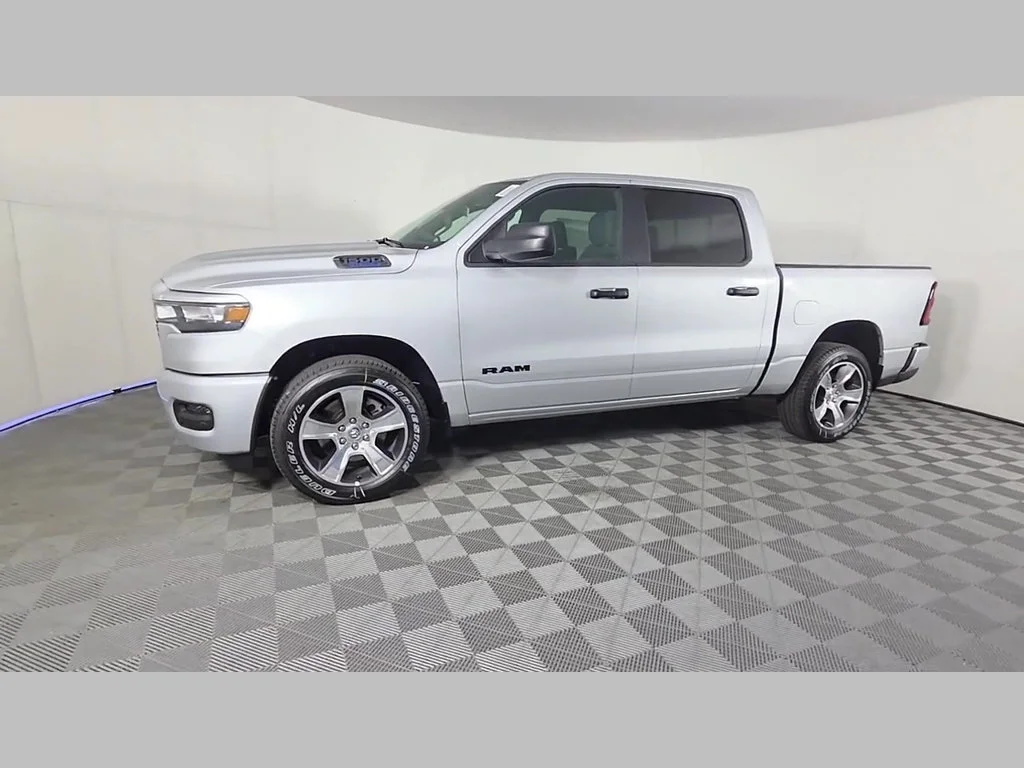 New 2026 Silver Zynith Exterior Paint RAM Express image 38