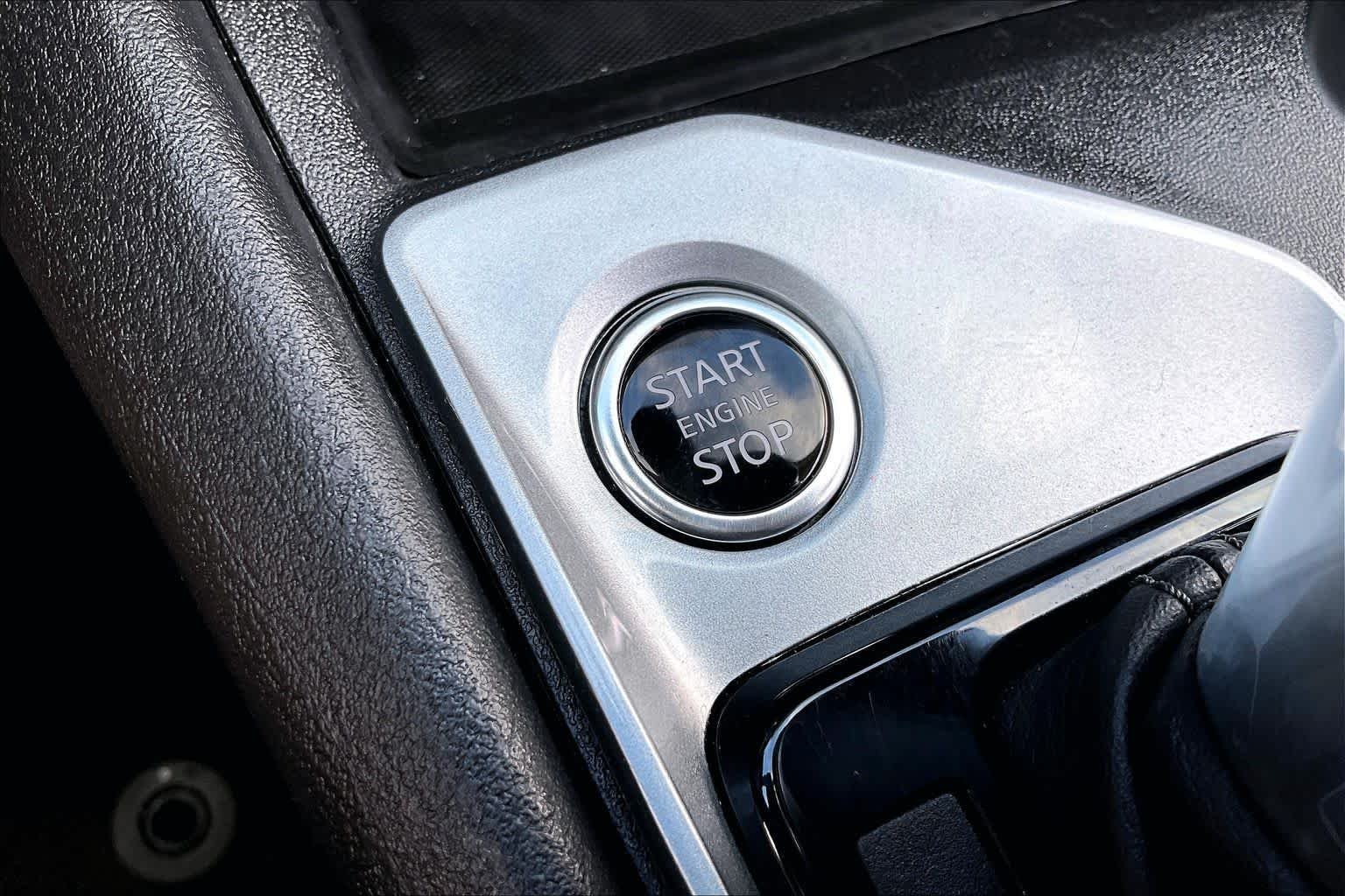 Used 2025 Gun Metallic Nissan SV image 36