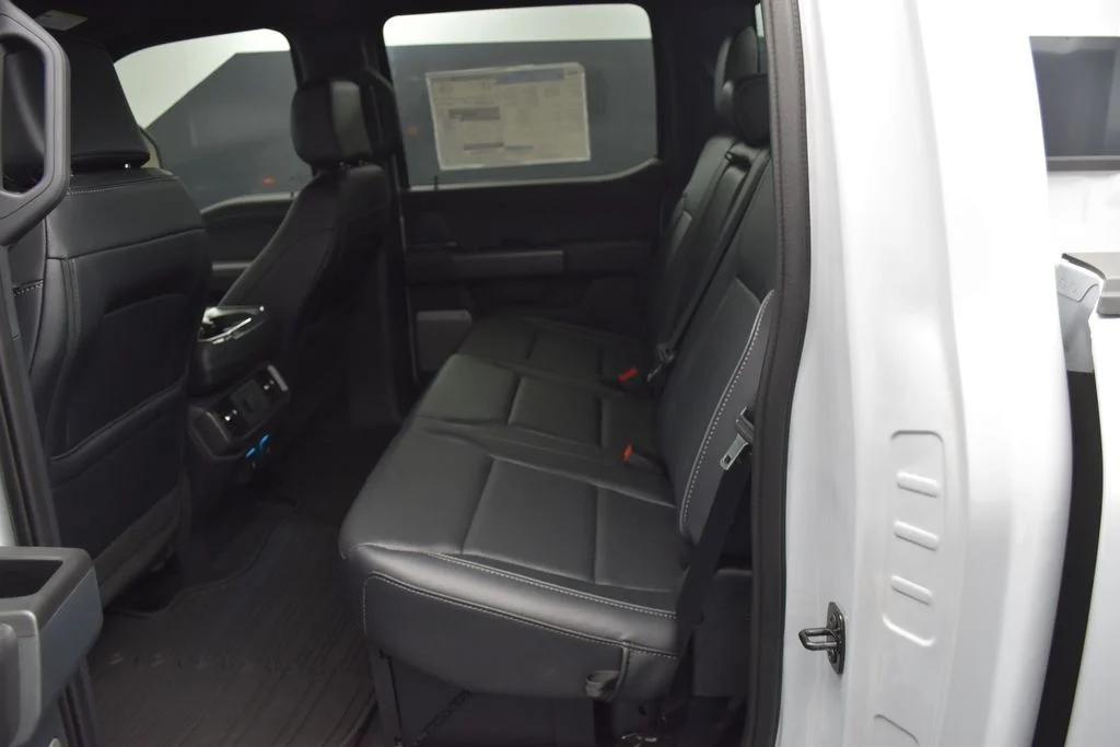 New 2025 White Ford Lariat image 18