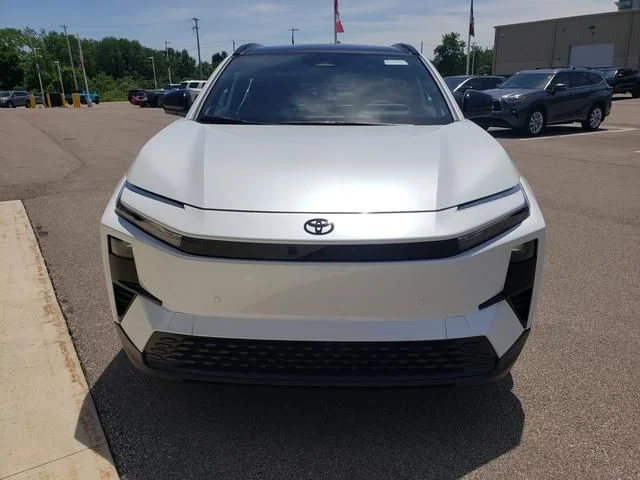 New 2026 Wind Chill Pearl Toyota XSE image 2