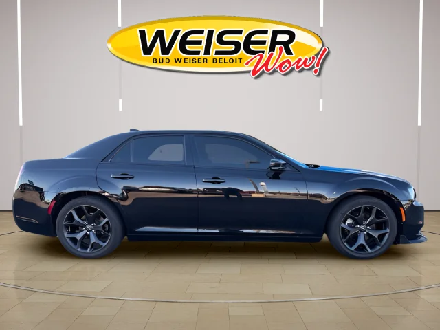 2023 Chrysler 300 S - Photo 8