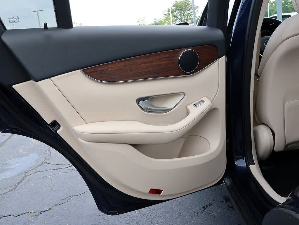 Used 2022 Lunar Blue Metallic Mercedes-Benz GLC 300 image 26