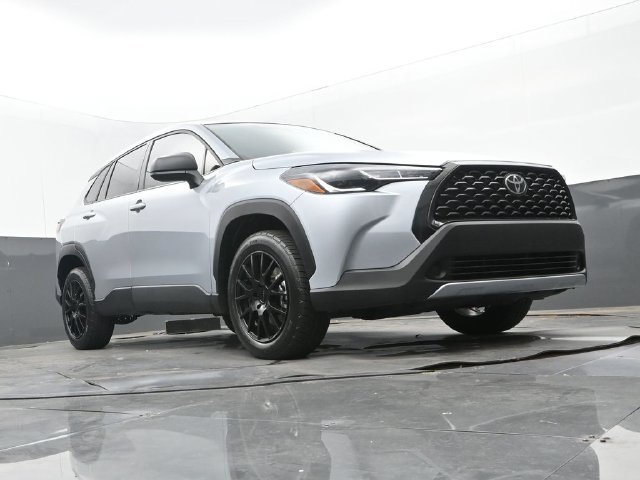 Used 2023 Sonic Silver Toyota L image 24