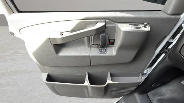 Used 2023 Summit White Chevrolet WT image 19