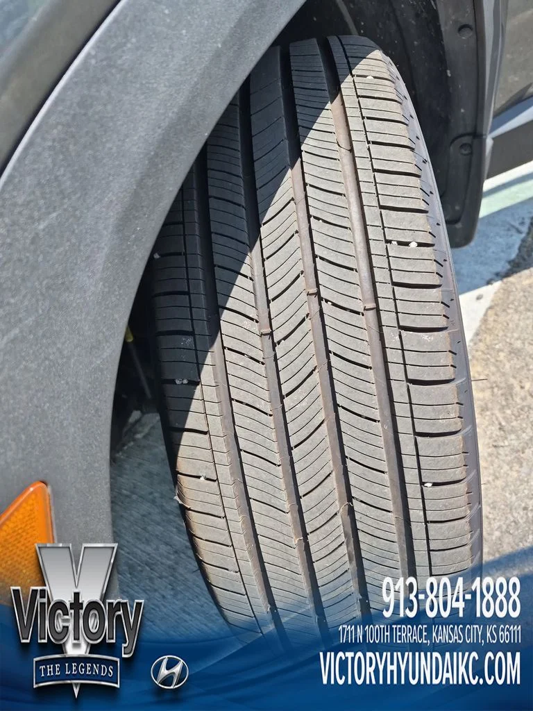 Used 2025 Gray Hyundai Limited image 28