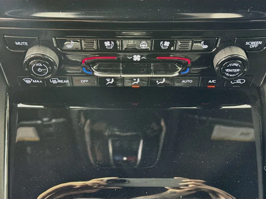Used 2024 Black Jeep Summit image 16