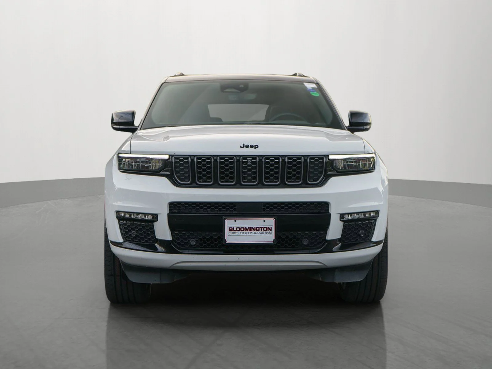 Used 2023 Jeep Grand Cherokee L Summit with VIN 1C4RJKETXP8906039 for sale in Minneapolis, Minnesota