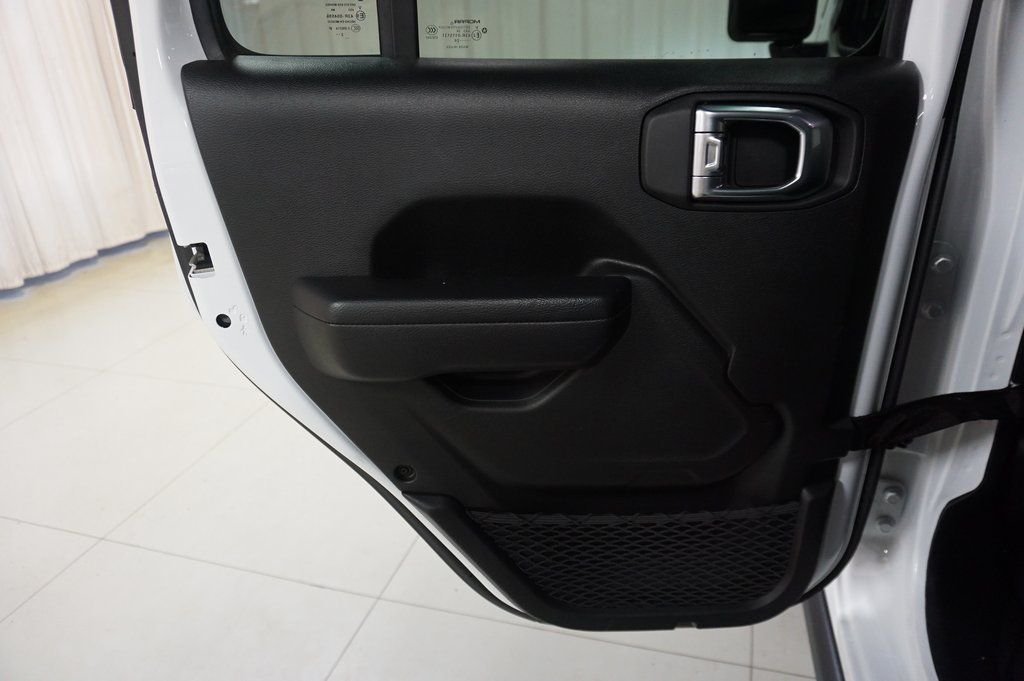 2024 Jeep Wrangler 4-Door Rubicon - Photo 35