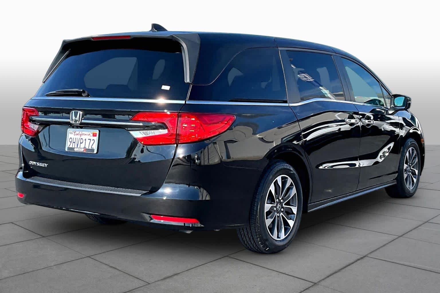 2023 Honda Odyssey EX-L - Photo 12