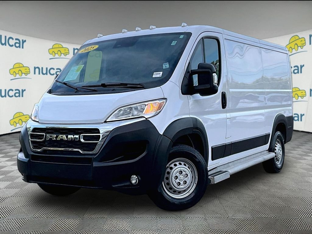 Used 2025 White Ram Base image 3