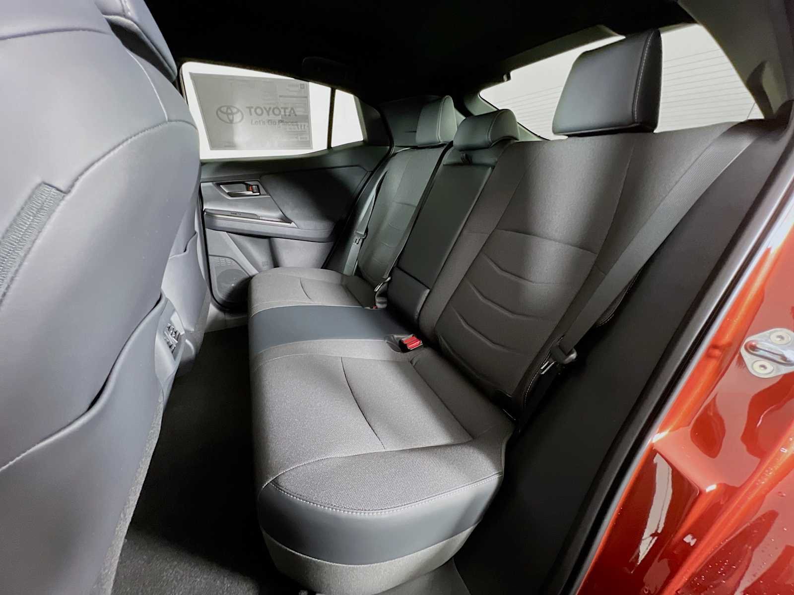 2026 Toyota C-HR — photo 14