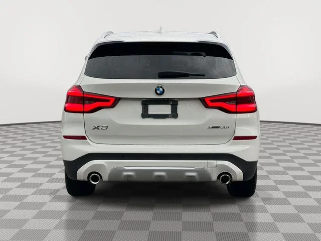 Used 2020 White BMW xDrive30i image 7