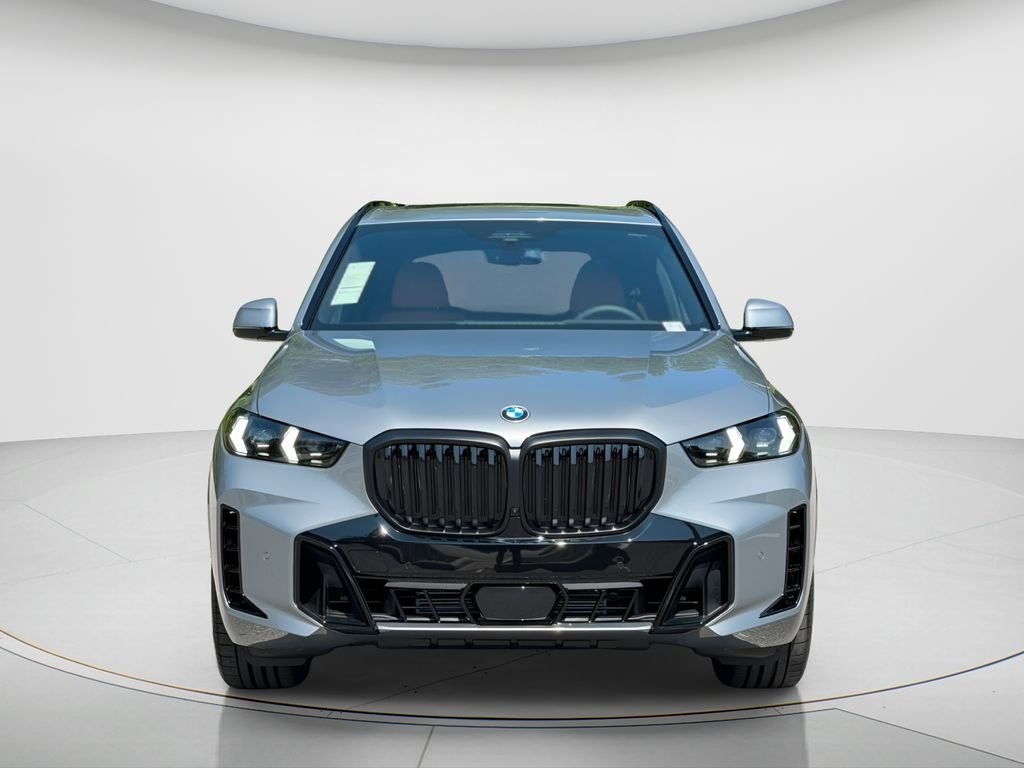 New 2026 Skyscraper Grey Metallic BMW xDrive40i image 2