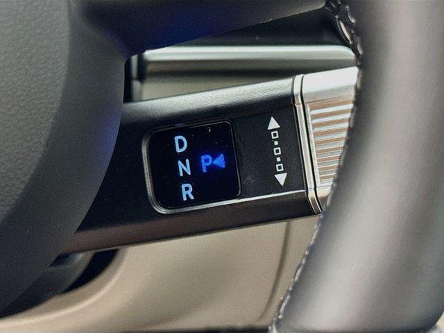 New 2026 White Hyundai Limited FWD image 30