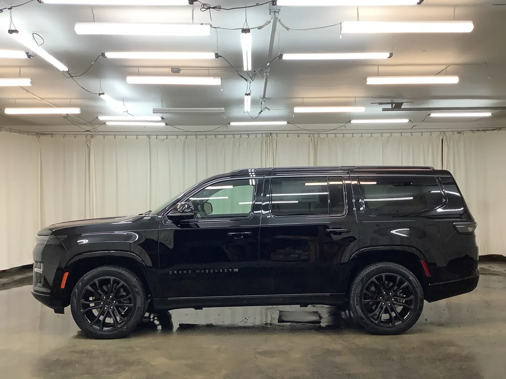 New 2026 High Gloss Black Exterior Paint Jeep Grand Wagoneer image 10