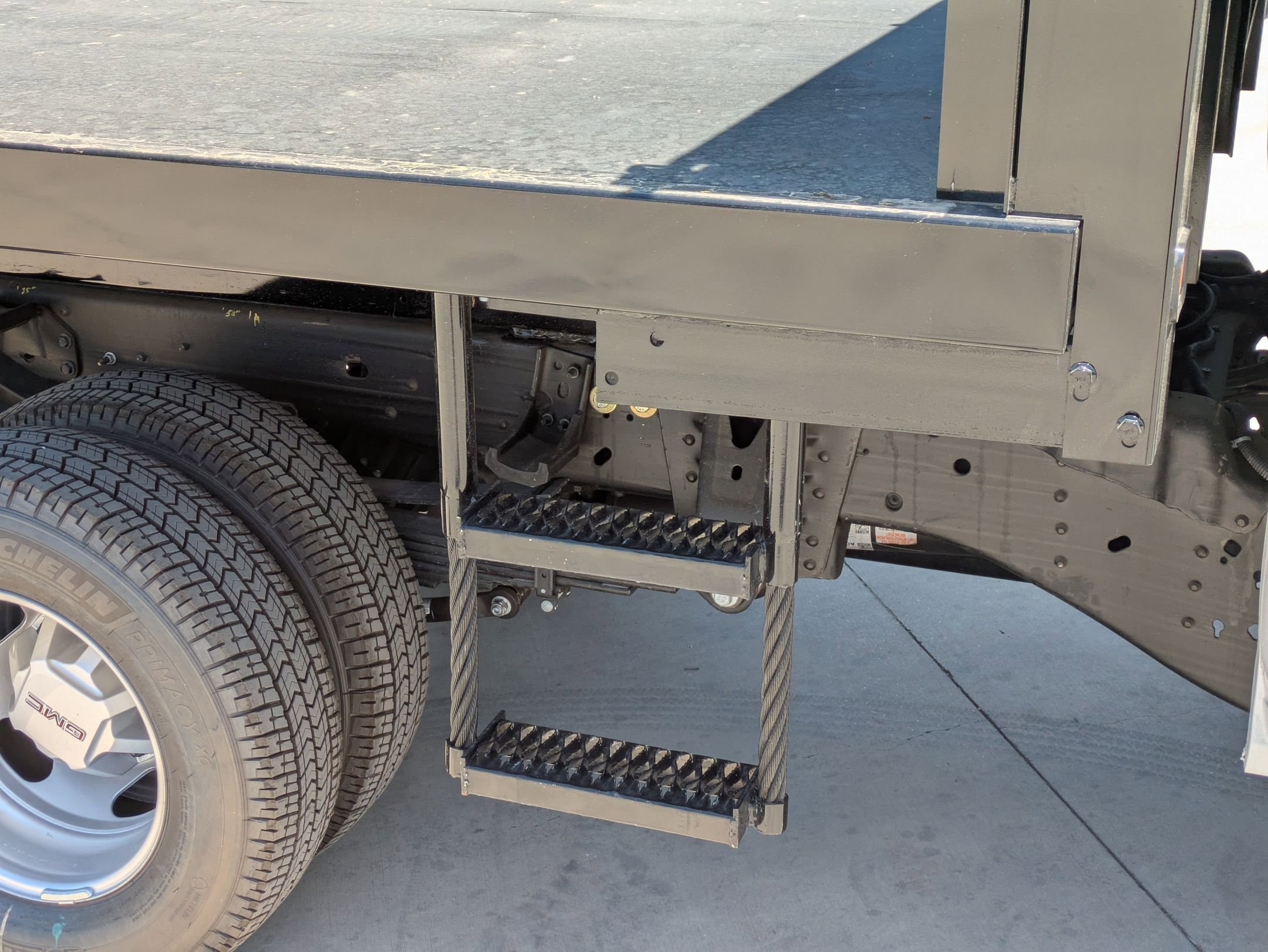 2025 GMC Sierra 3500HD Pro - Photo 37