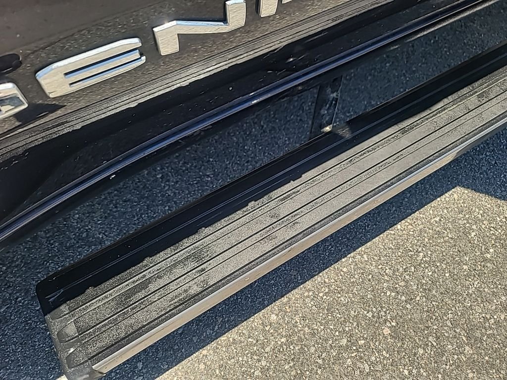 Used 2023 Gray GMC Denali image 12