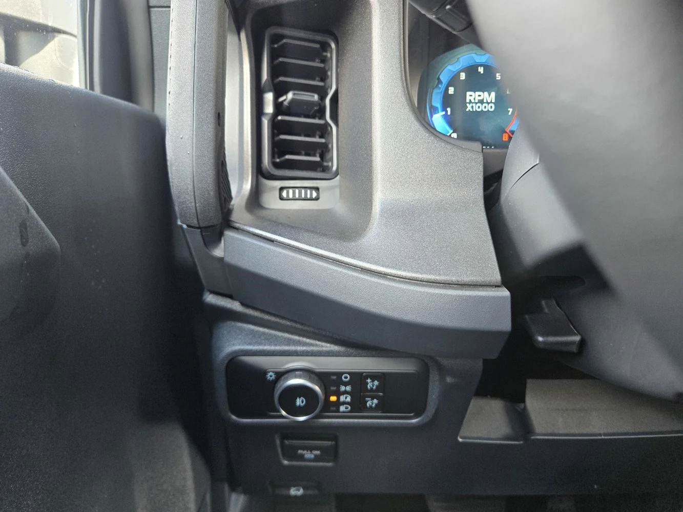 New 2026 Shadow Black Ford Badlands image 13
