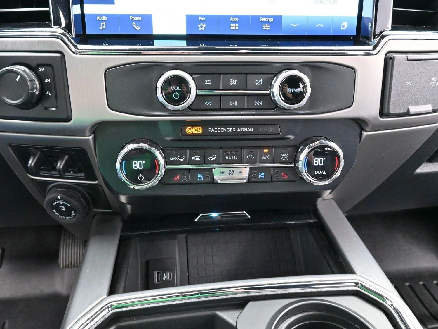 Used 2022 Antimatter Blue Metallic Ford Platinum image 26
