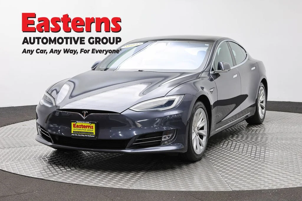 Used 2018 Gray Tesla 75D image 1