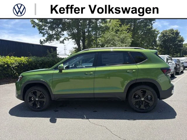 New 2026 Green Volkswagen 1.5T SEL image 2
