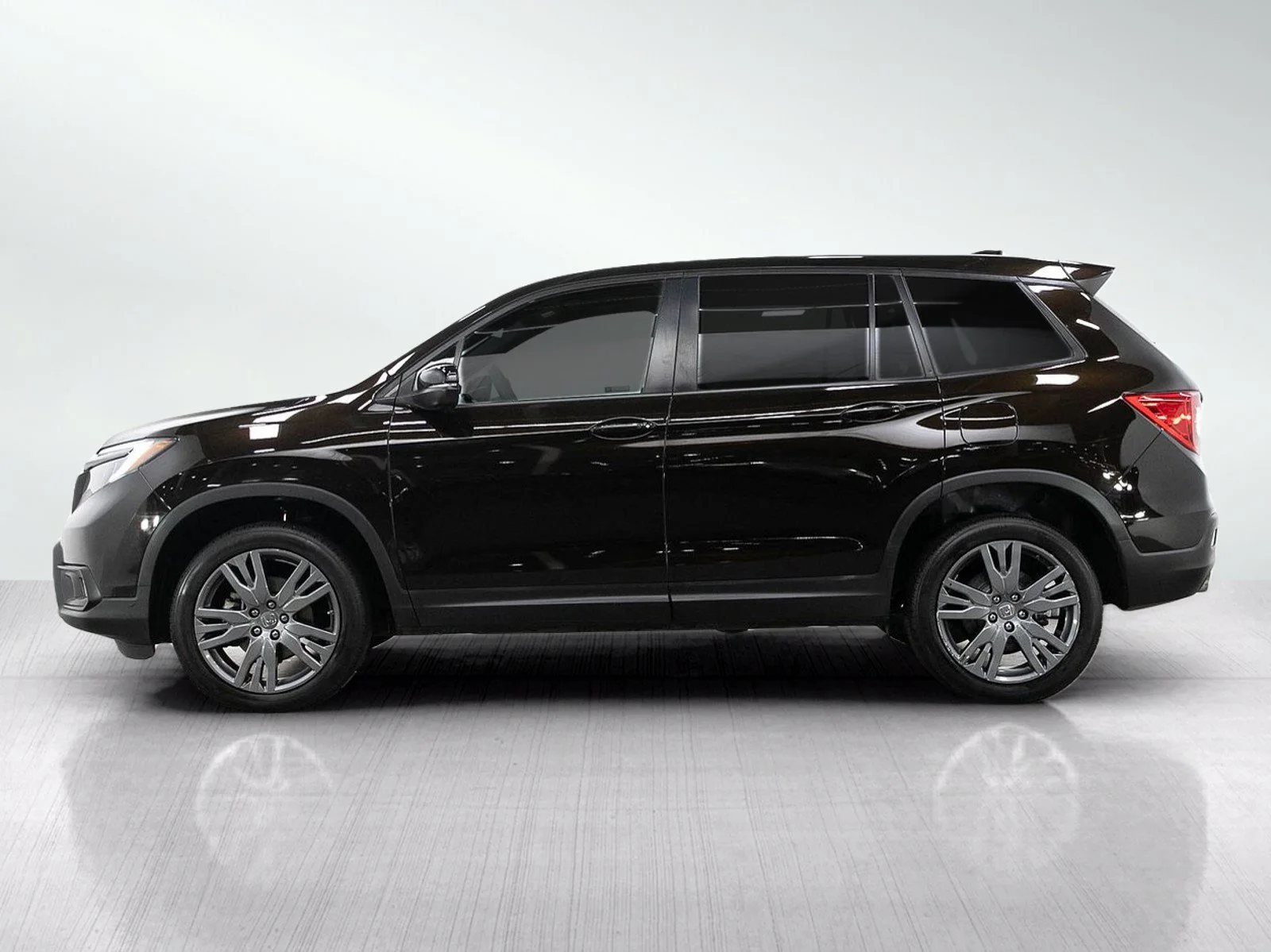 Used 2019 Crystal Black Pearl Honda 4D EX-L 4WD image 2