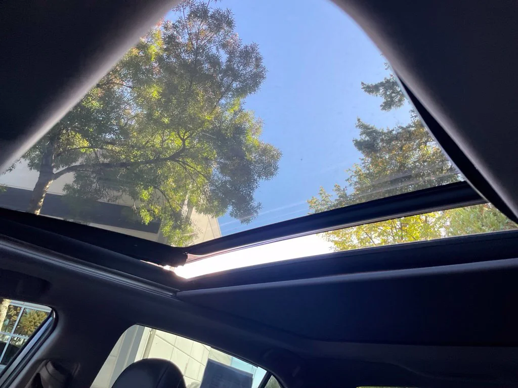 Used 2018 Aqua Toyota XSE V6 image 18