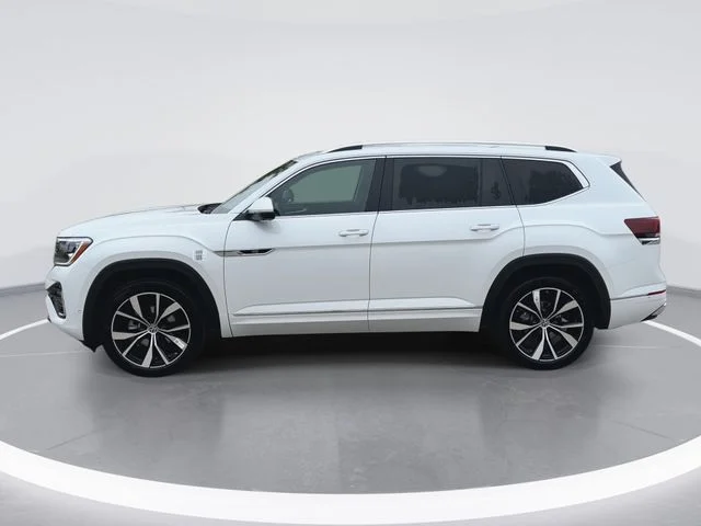New 2026 White Volkswagen 2.0T SEL Premium R-Line image 5