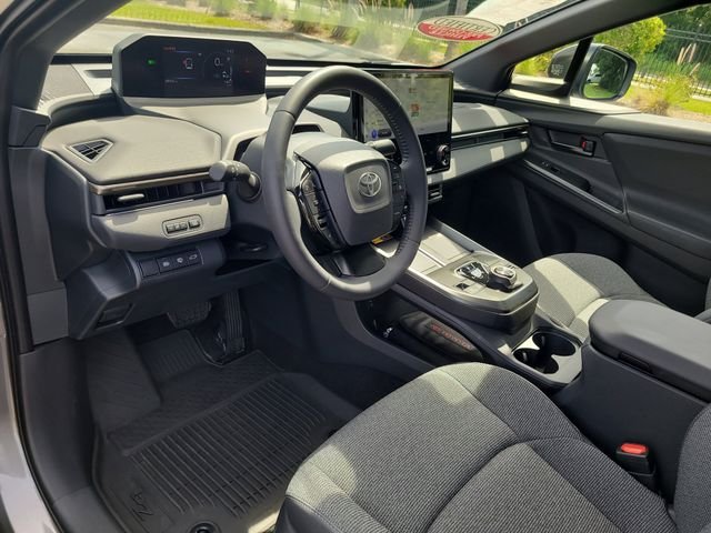 Used 2026  Toyota XLE image 18