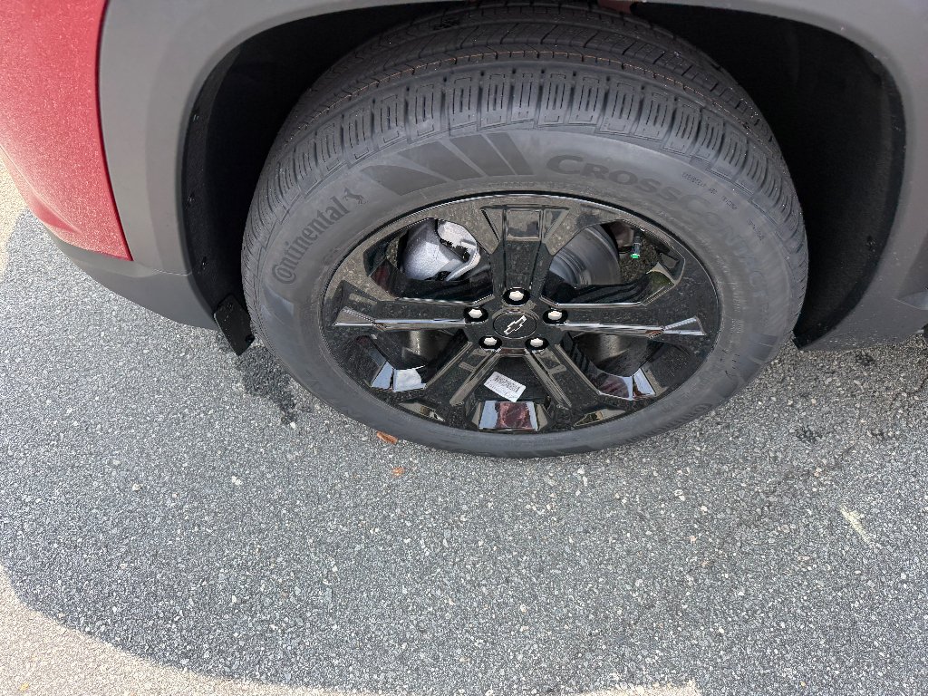 2027 Chevrolet Equinox LT - Photo 14