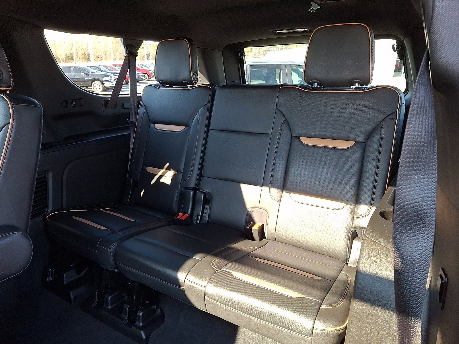 2021 GMC Yukon XL AT4 - Photo 11
