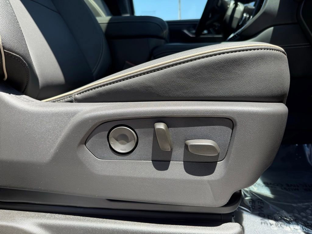2026 GMC Yukon Elevation - Photo 18