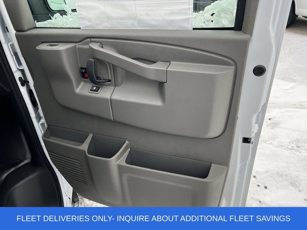 2025 Chevrolet Express Cargo Work Van - Photo 12