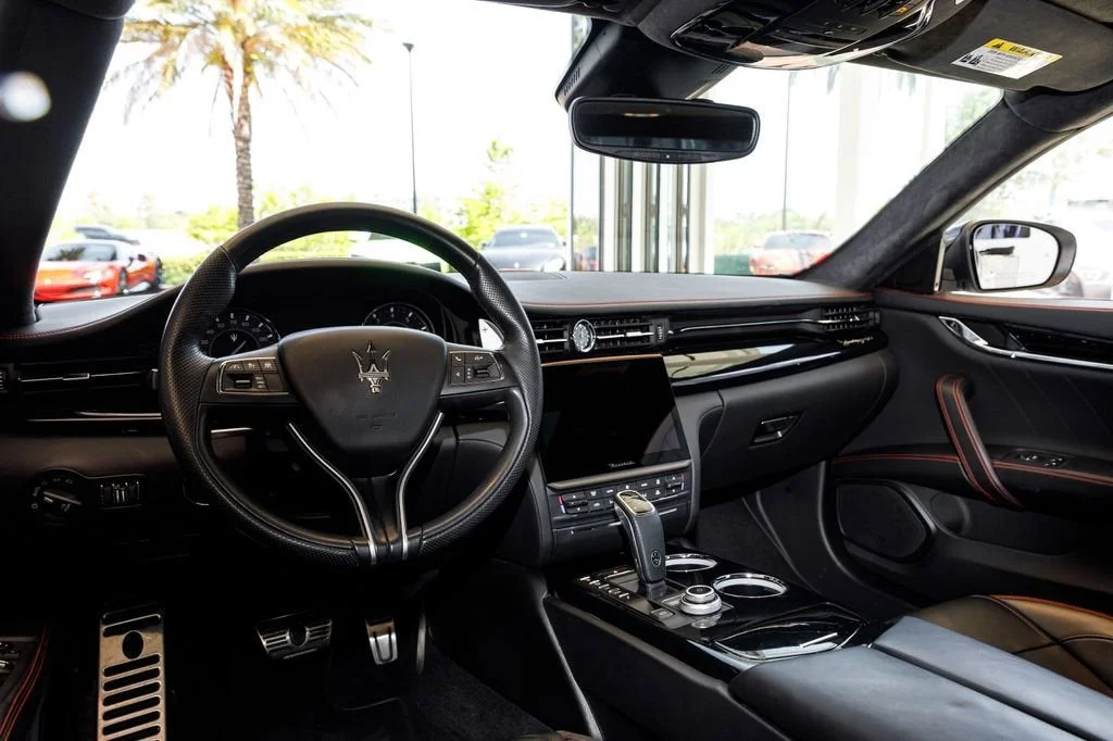 Used 2022 Bianco Maserati Modena image 24