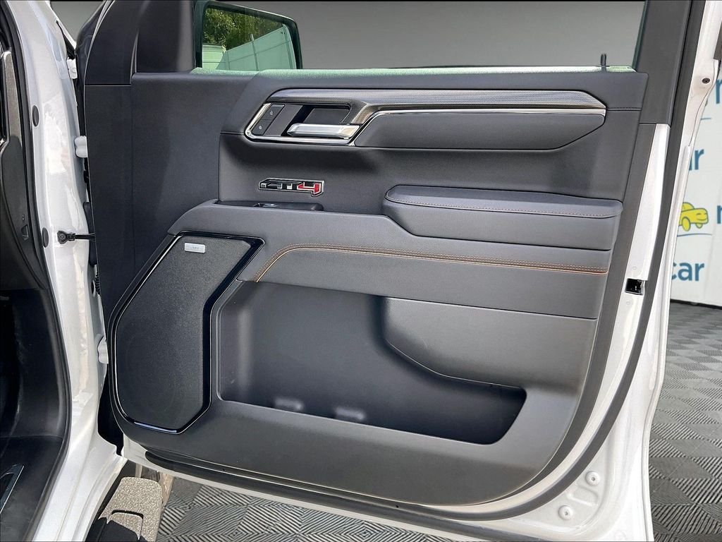 Used 2025 Summit White GMC AT4 image 12