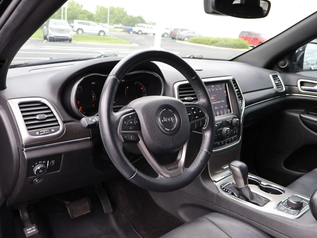 Used 2018 Black Jeep Limited image 18