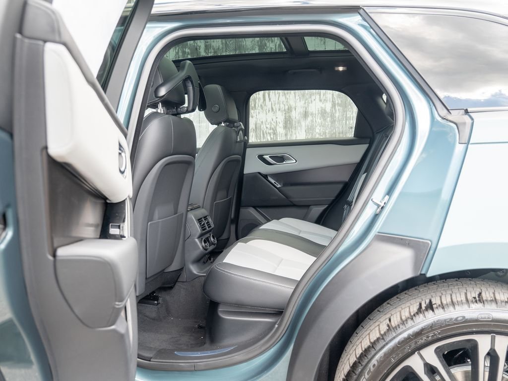 New 2026 Giola Green Land Rover  image 21