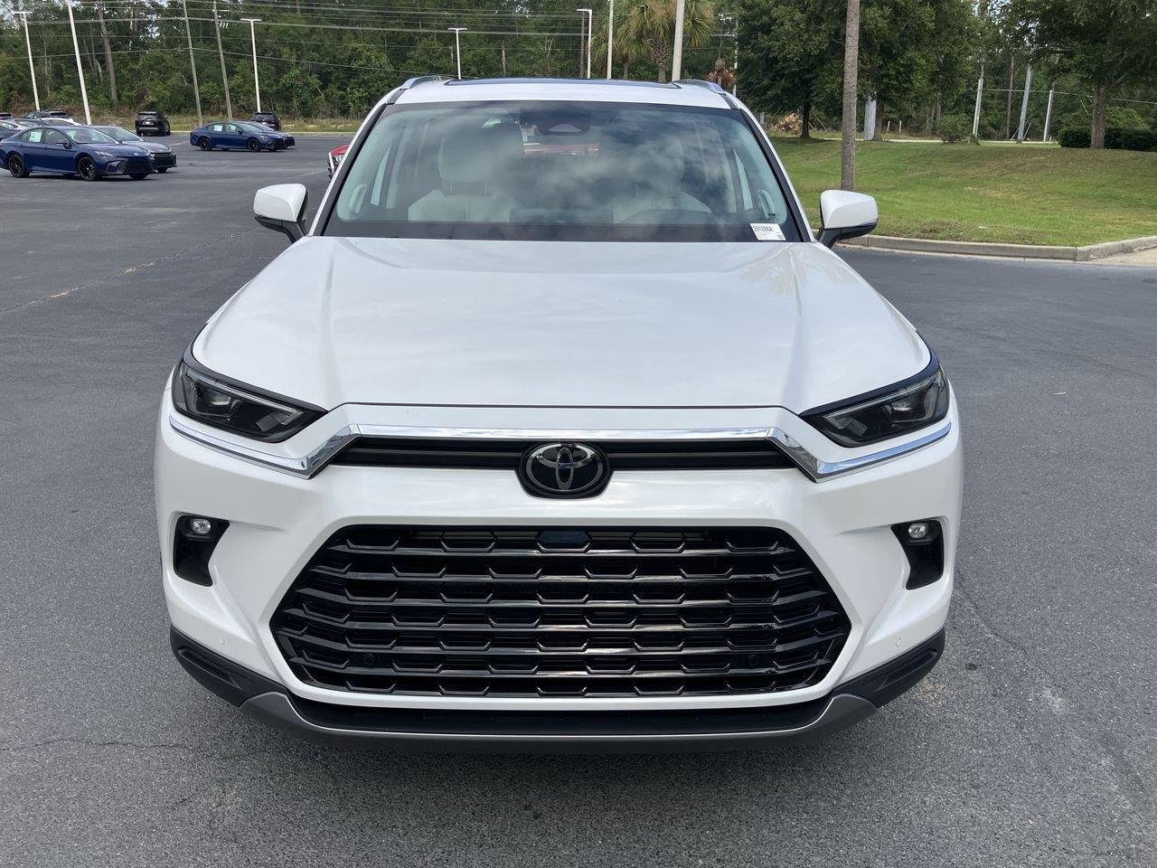 Used 2024 White (Wind Chill Pearl) Toyota Limited AWD image 8