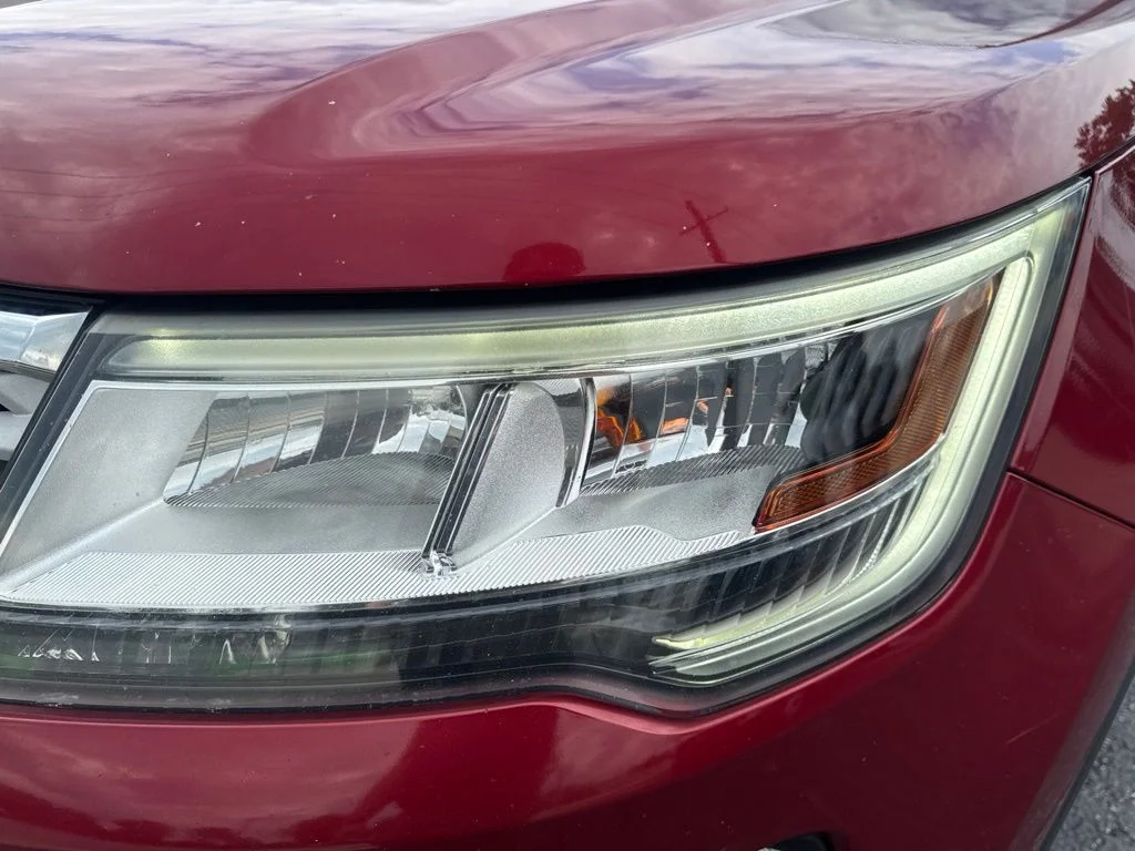 Used 2018 Red Ford XLT image 49