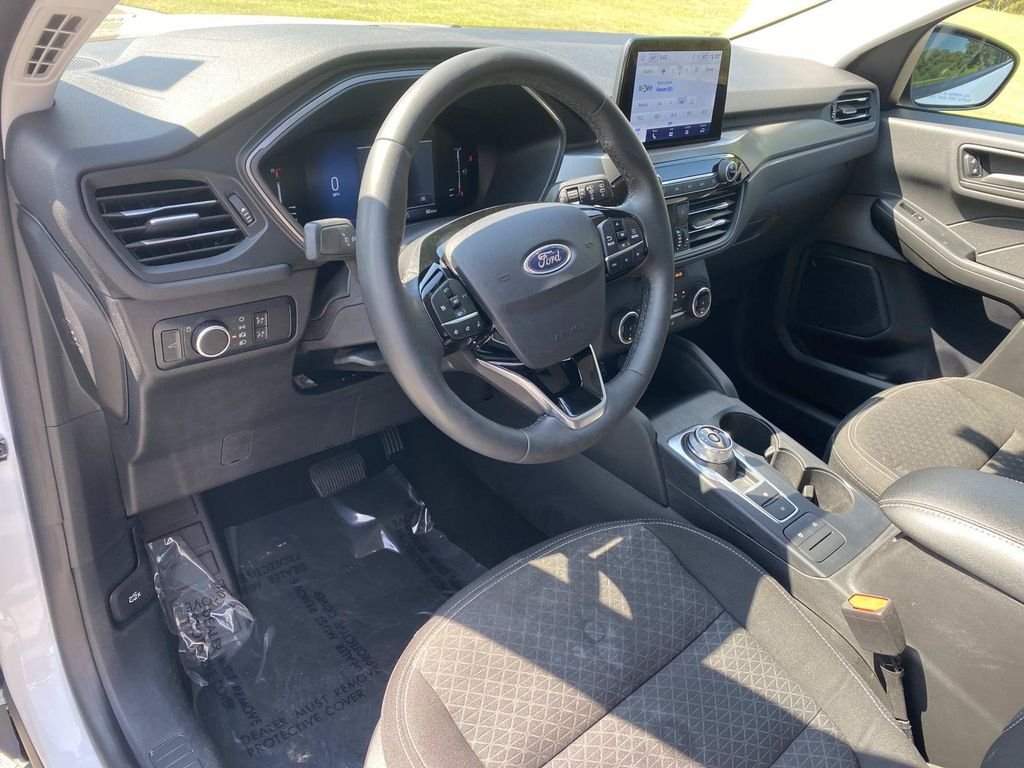 Certified Used 2024 Oxford White Ford Active image 23