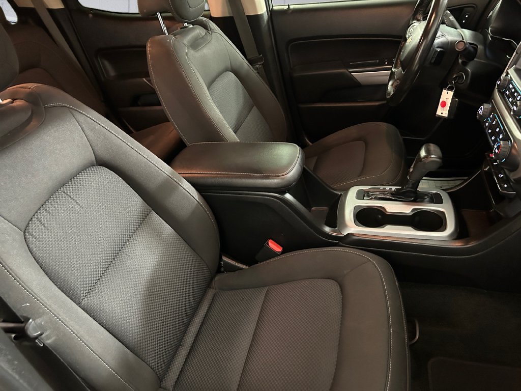 Used 2018 Red Chevrolet LT image 14