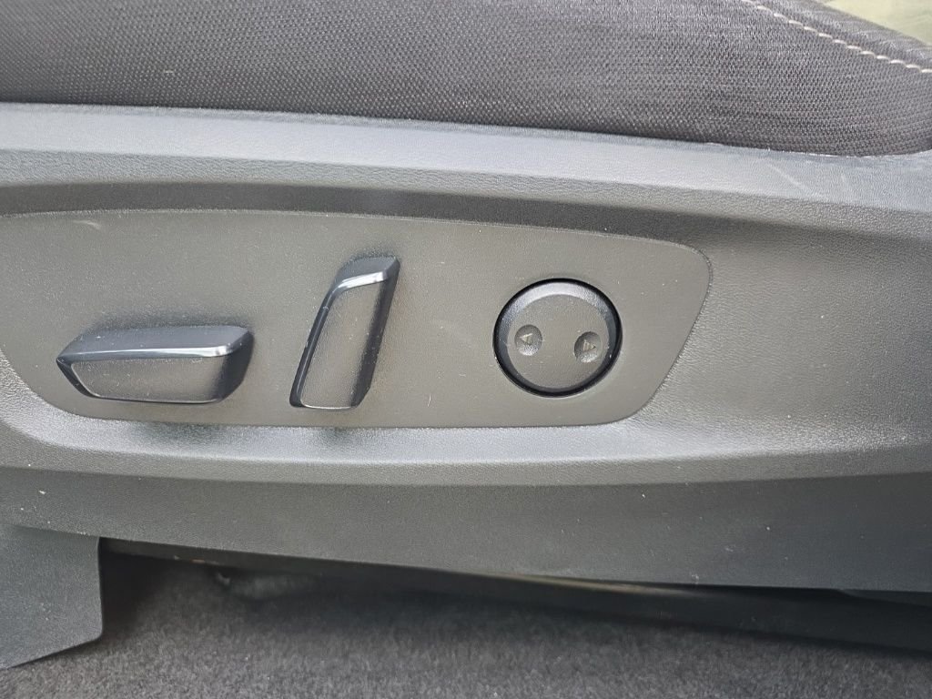 Used 2024 Silver Nissan SV image 17