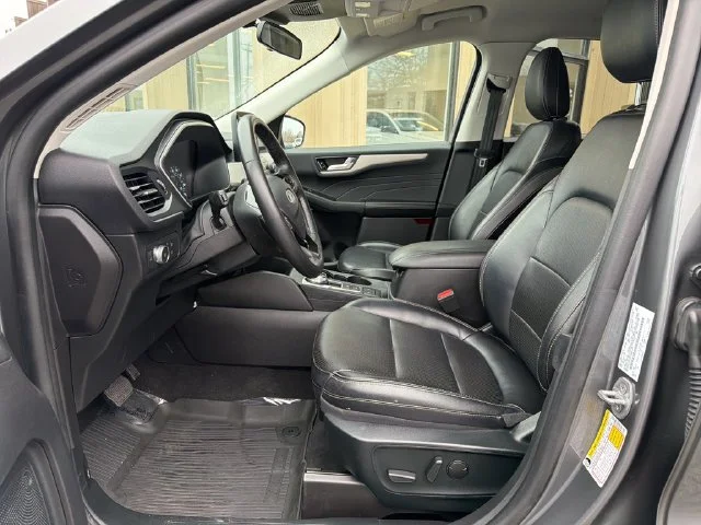 Used 2022 Gray Ford SEL image 14